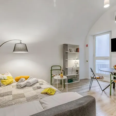 Casa Di Lilo Sanremo Historic Center Apartment | Sleeps 4 | A/C - Happy Rentals