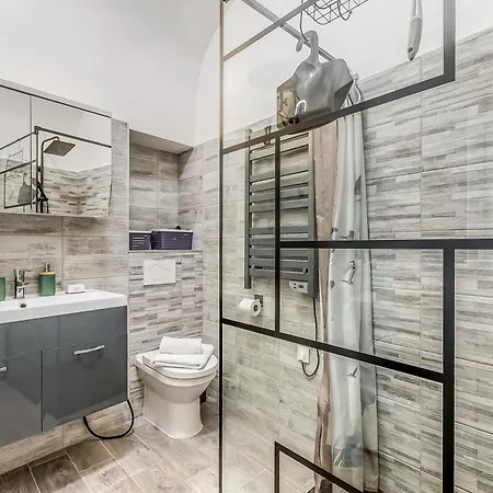 Casa Di Lilo Sanremo Historic Center Apartment | Sleeps 4 | A/C - Happy Rentals *