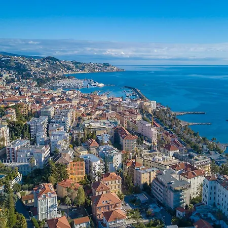 Casa Di Lilo Sanremo Historic Center Apartment | Sleeps 4 | A/C - Happy Rentals *